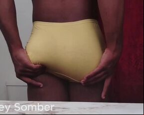 Soft Spoken Giantess Guides You Through Facesitting
